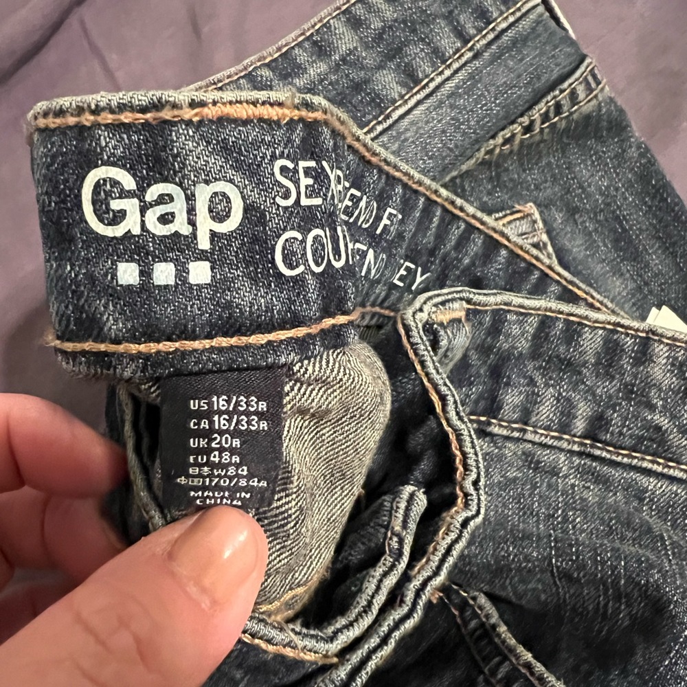 1969 Gap sexy boyfriend fit distressed jeans - Picture 4 of 6